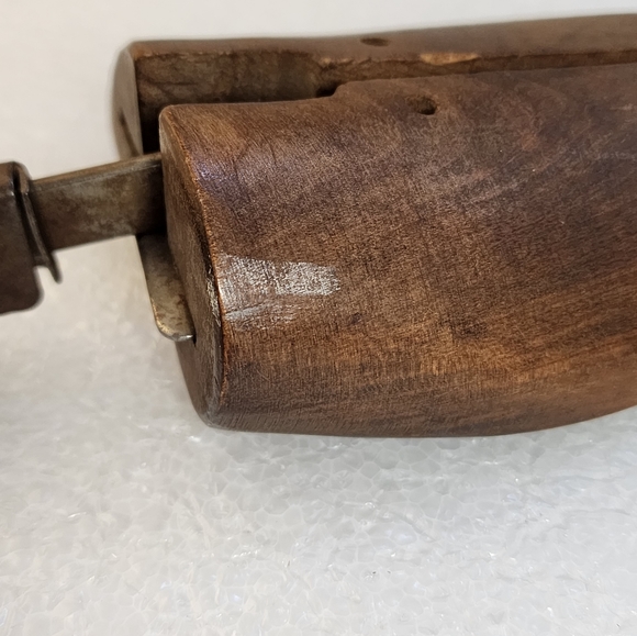 Vintage Adjustable Wooden Shoe Tree Stretchers Sz 10.5 - 12.5 - Picture 6 of 15